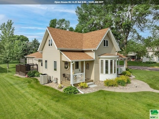 420 W 3rd St, Ponca, NE 68770