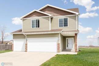 1840 42nd Ave S, Moorhead, MN 56560