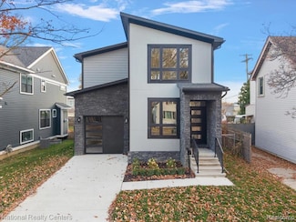 1032 E Breckenridge St, Ferndale, MI 48220