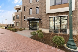 450 Springfield Ave Unit 303, Berkeley Heights Twp., NJ 07901