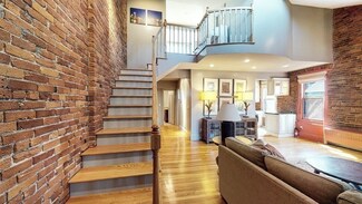 15 Gloucester St Unit 4, Boston, MA 02115