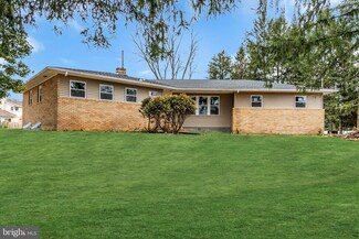 326 Shady Ln, Trenton, NJ 08619