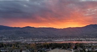 474 Lower Daniels Dr, East Wenatchee, WA 98802