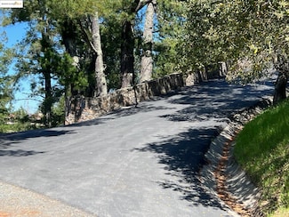 58 Zander Ct, Orinda, CA 94563