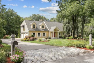 14 Knollcrest Dr, Andover, MA 01810