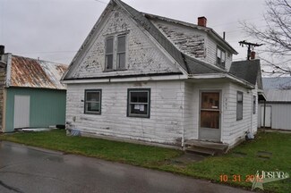 205 N Railroad St, Geneva, IN 46740
