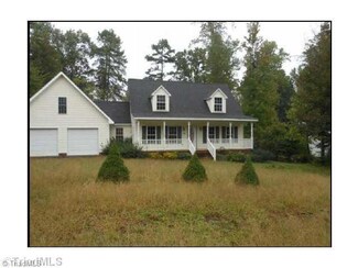 1010 Candlewood Cir, Siler City, NC 27344