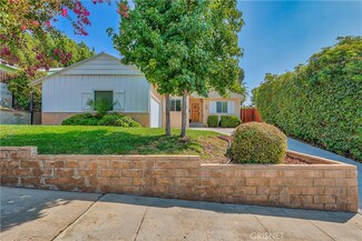 11146 Rhodesia Ave, Sunland, CA 91040