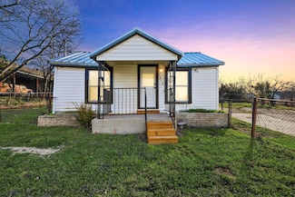 1310 N Rusk St, Weatherford, TX 76086