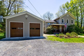 122 Green Ave, Castleton On Hudson, NY 12033