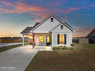 121 Cranston Ct, Lafayette, LA 70507