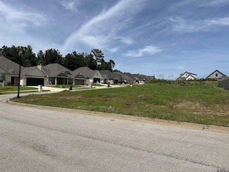 7254 Rolling Acres Place, Tyler, TX 75707