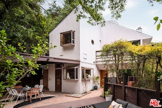 8757 Arlene Terrace, Los Angeles, CA 90046