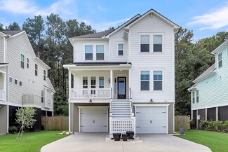 520 Amalie Farms Dr, Wando, SC 29492