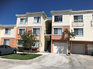 2206 Myrtlewood Cir E, Palm Beach Gardens, FL 33418