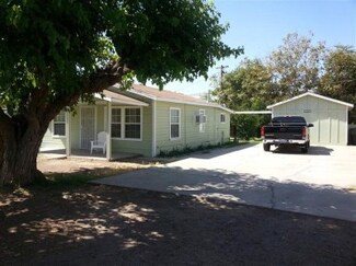 2326 Nelson St, Bakersfield, CA 93305