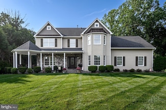 12 Deerpath Ln, Columbus, NJ 08022