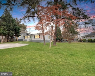 786 Jennie Dr, Severn, MD 21144