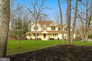6 Hamilton Ct, Southampton, NJ 08088