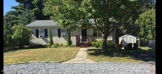 33 Lupine Ln, Queensbury, NY 12804