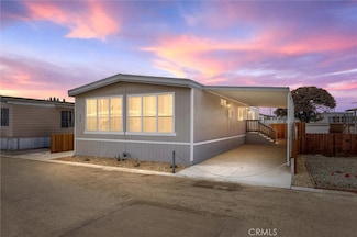 127 Fernwood Ln, Bakersfield, CA 93308