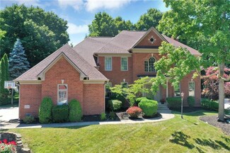 12130 Thicket Hill Cir, Carmel, IN 46033
