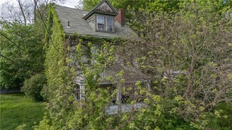 1235 Division Ave, Glenwillard, PA 15046