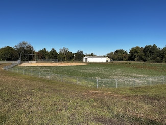 6075 Blandville Rd, Paducah, KY 42001