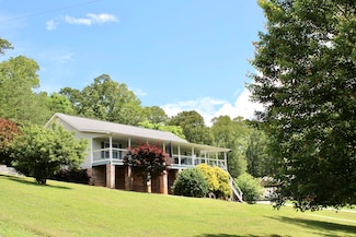 35 Johnny Wheeler Ln, Dunlap, TN 37327