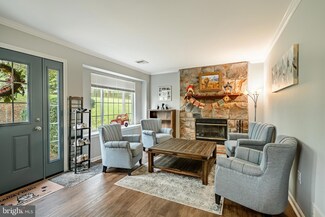 331 Pondview Dr, Harleysville, PA 19438