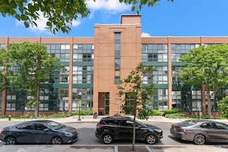 42 8th St Unit 1301, Boston, MA 02129