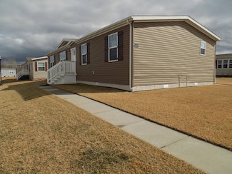 11191 Hickory Grove Ct, South Lyon, MI 48178