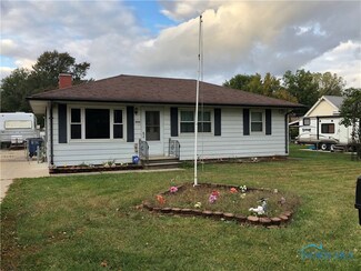 1552 Travis Dr, Toledo, OH 43612