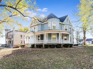 312 Bridge St Unit 2-EAST, Joliet, IL 60435