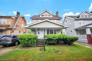1045 Nela View Rd, Cleveland, OH 44112