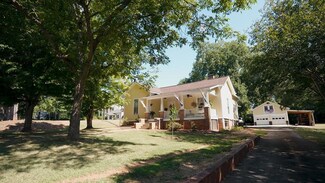 1008 N Main St, Abbeville, SC 29620
