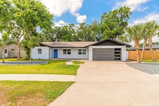 612 Moonpenny Cir, Port Orange, FL 32127