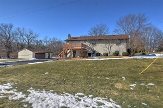 3055 S Long Creek Rd, Decatur, IL 62521