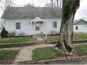 413 N Maple St, Walton, IN 46994