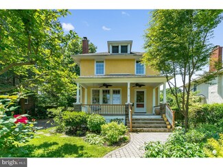 8110 Flourtown Ave, Glenside, PA 19038