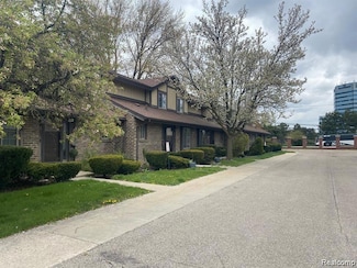 28129 Franklin Rd Unit 102, Southfield, MI 48034