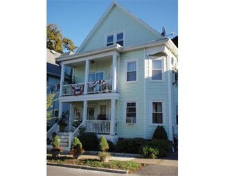62 Leach St, Salem, MA 01970