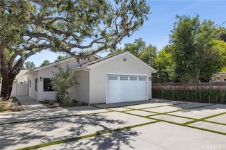 21826 Cohasset St, Los Angeles, CA 91303