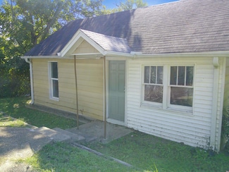 342 E Walnut St, Dyer, TN 38330