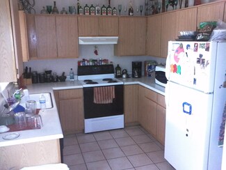 9002 E Weyburn Dr, Tucson, AZ 85730