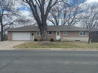 314 Shady Ln, Young America, MN 55397