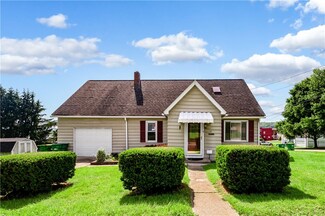 10 Evergreen St, Lyndora, PA 16045