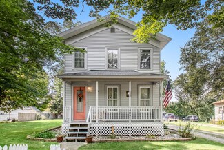 307 N Clark St, Centreville, MI 49032