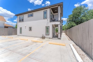 523 Ruiz St Unit 101, San Antonio, TX 78207