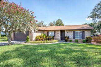 12445 S Putney Ct, Leesburg, FL 34788